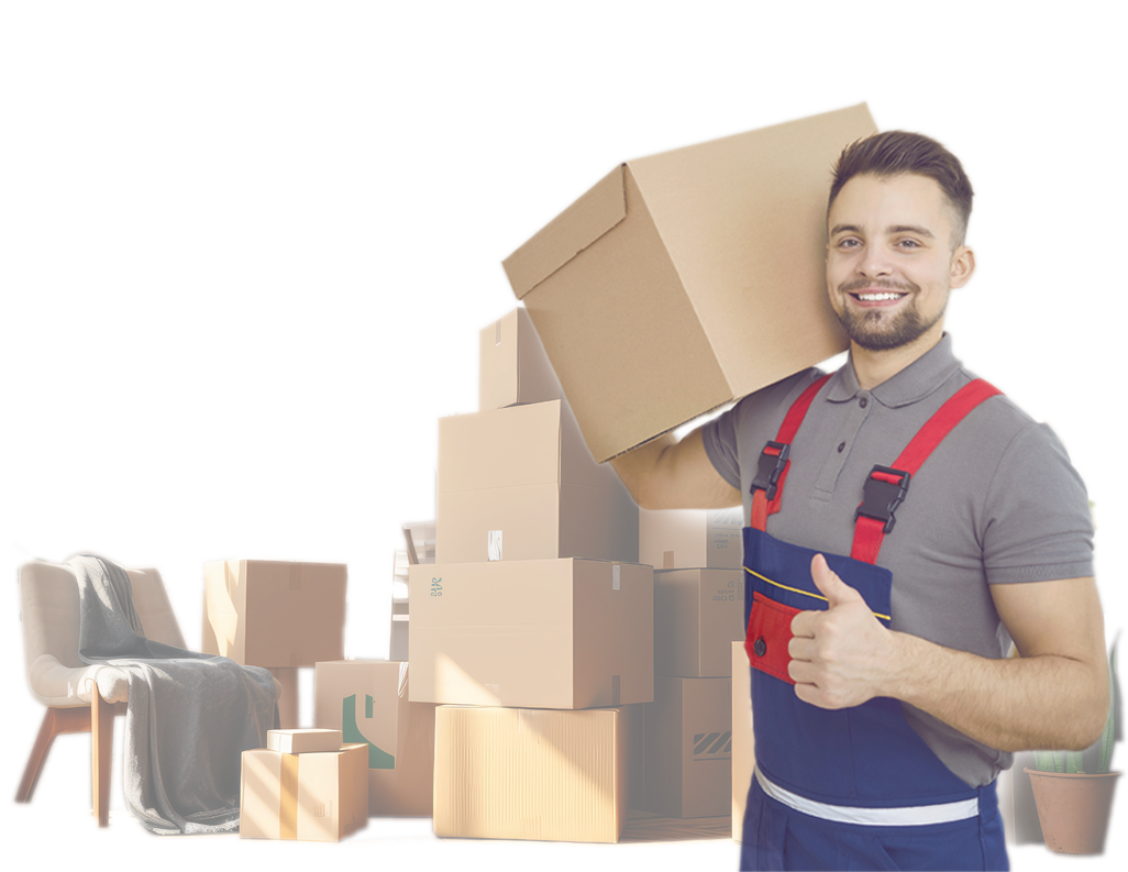 Umzugsmitarbeiter trägt Umzugskisten beim Umzug